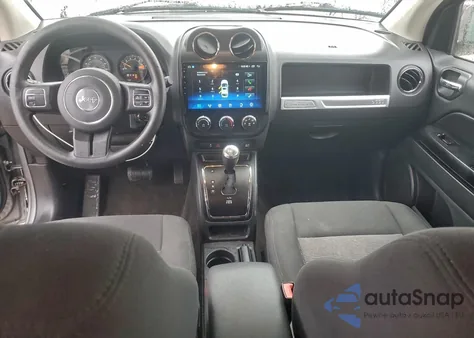 2015 Jeep Compass Sport z USA, uszkodzony, nr VIN 1C4NJDBB4FD177242